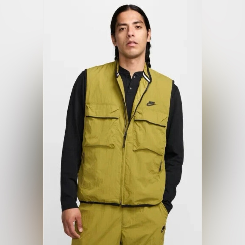 Nike Green Utility Vest with Stand-Up Collar